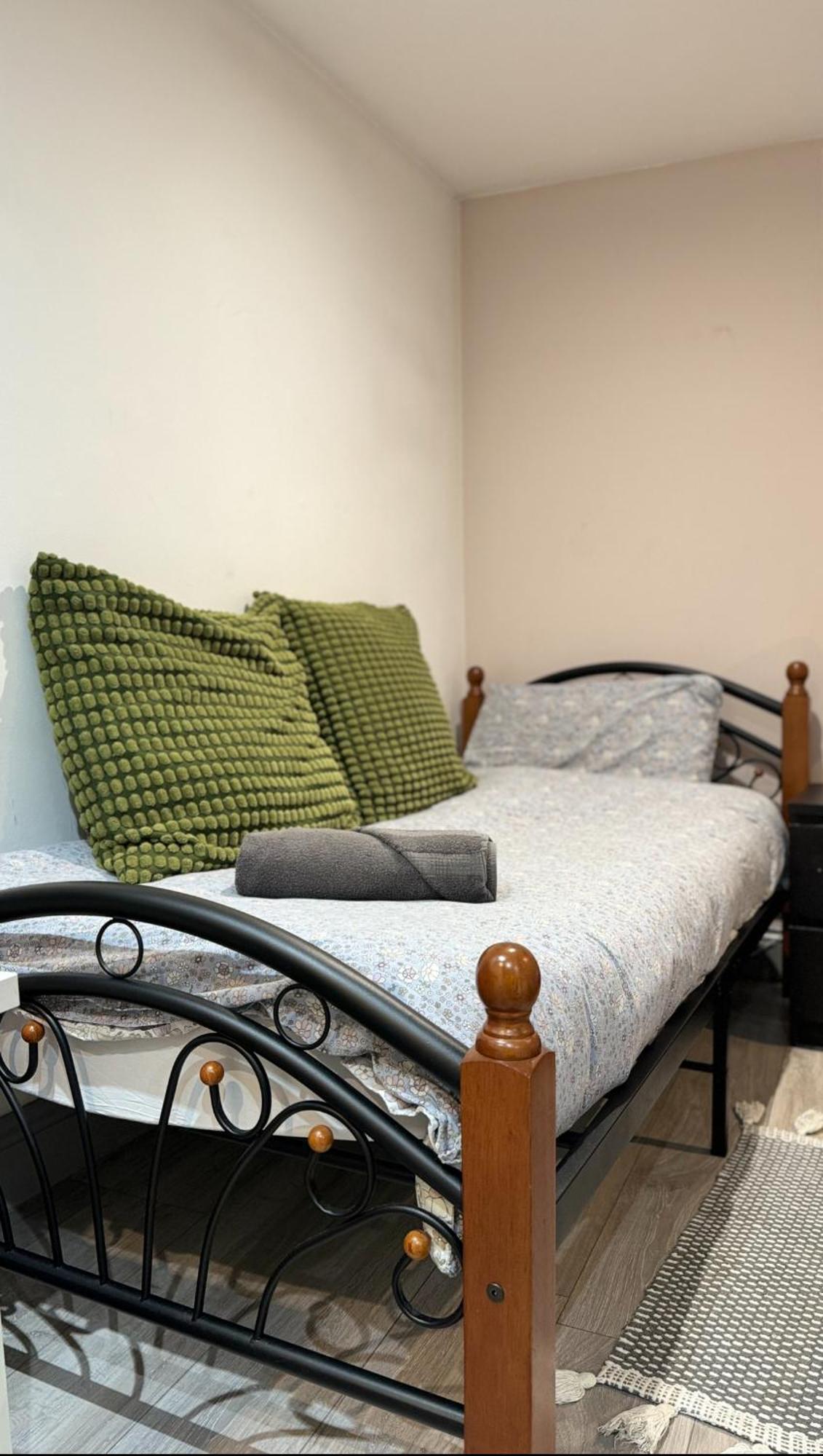 Apartamento Acton High Street Londres Exterior foto